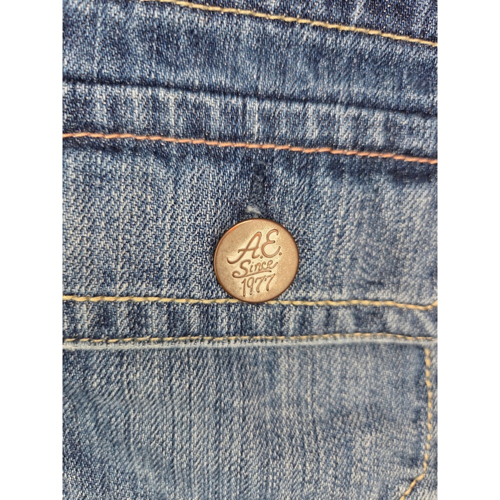 American Eagle Vintage Y2K Denim Micro Mini Skirt Medium Wash Distressed Size 8 - Picture 4 of 7